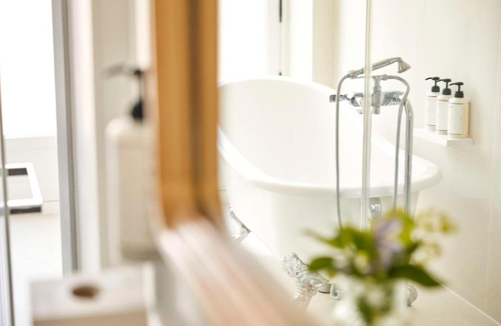 Hôtel du Louvre, in The Unbound Collection by Hyatt - Resim 16