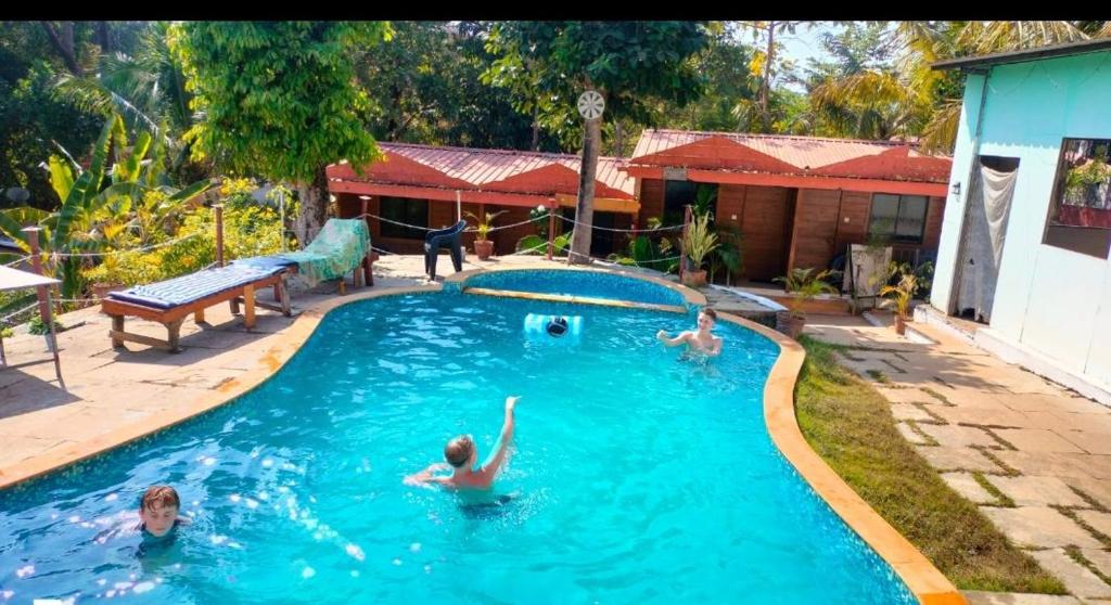 Bazén v ubytování Royalstar Resort nebo v jeho okolí