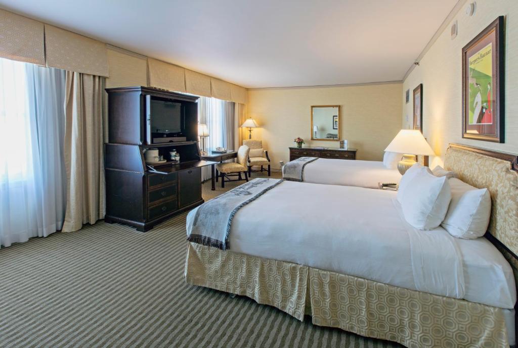 The Brown Hotel - Club Deluxe Zwei Doppelbetten