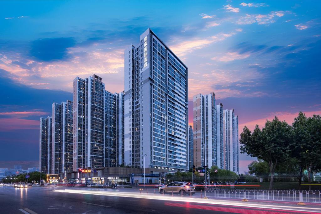 Tòa nhà nơi khách sạn tọa lạc