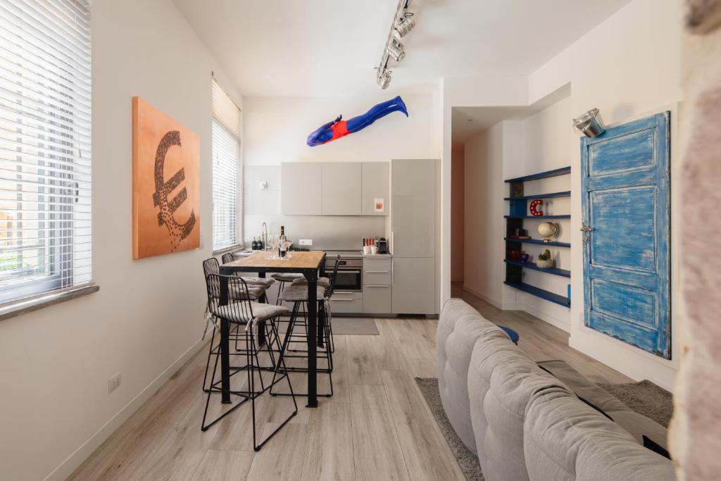 Pop-art design apartment