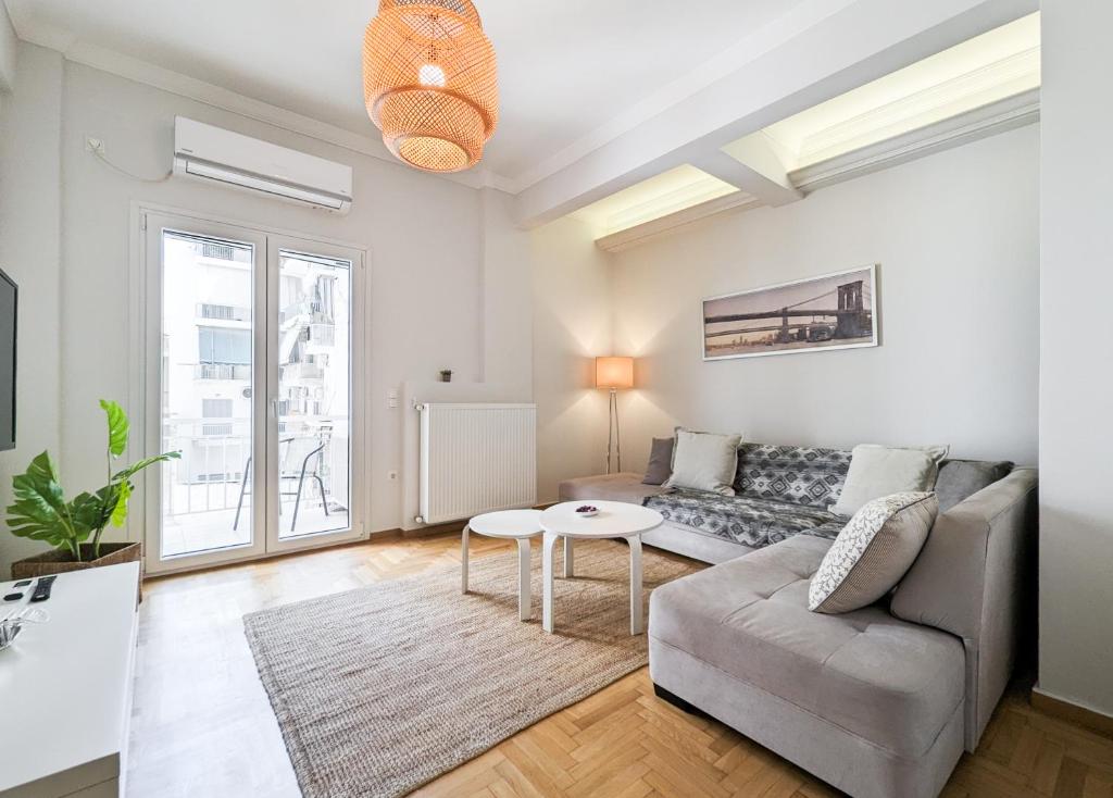 Modern&Quiet 2BD apt on a pedestrian