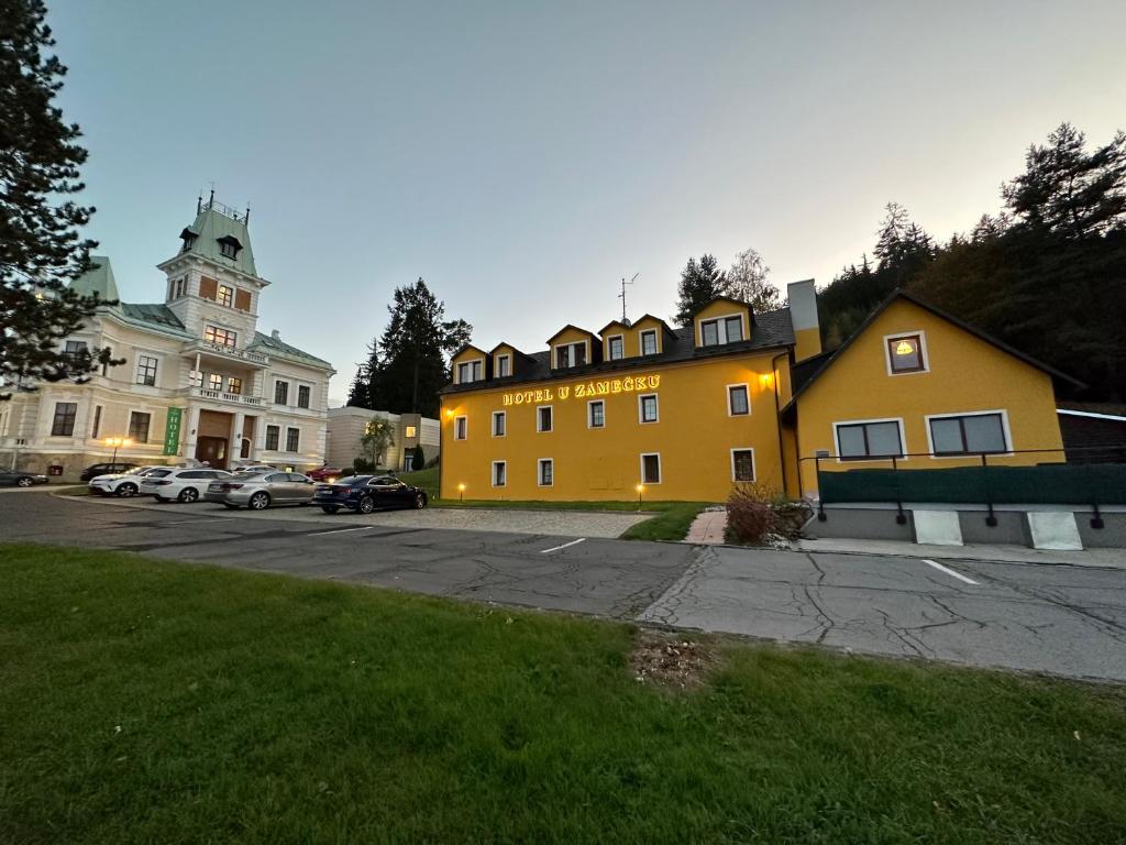 Hotel U Zámecku Cihelny - Resim 14