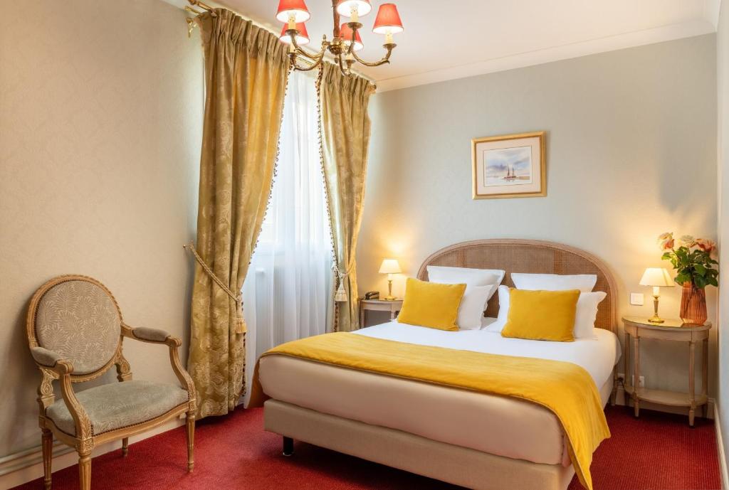 Grand Hôtel Des Templiers, Piscine & Spa - Resim 9