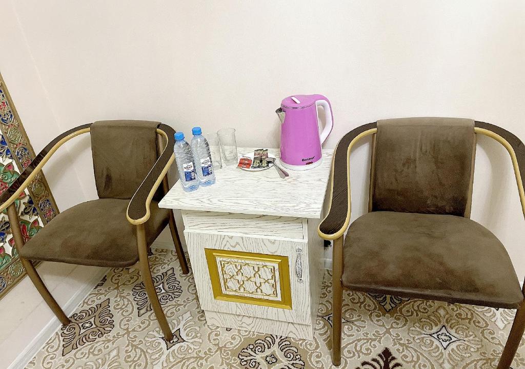 FAXRIDDIN OLD TOWN Hotel tesisinde bir oturma alanı