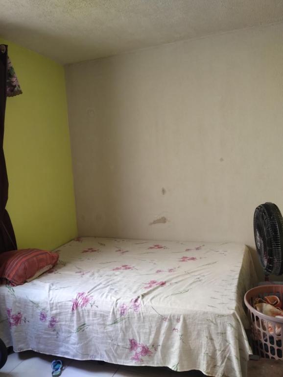 Postel nebo postele na pokoji v ubytování Apt residencial simples para COP 30