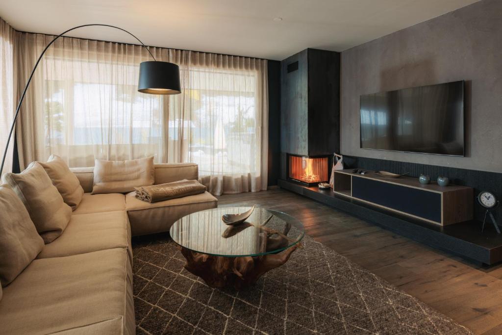 TV a/nebo společenská místnost v ubytování MOHR life resort