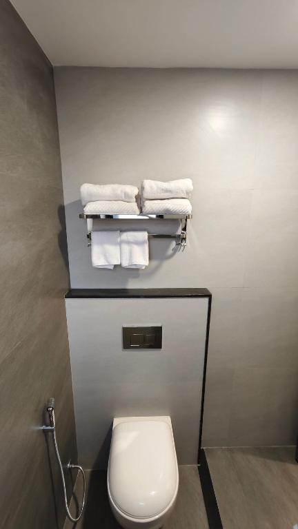 Koupelna v ubytování Hotel Yogesh Nisarga, Chhatrapati Sambhajinagar