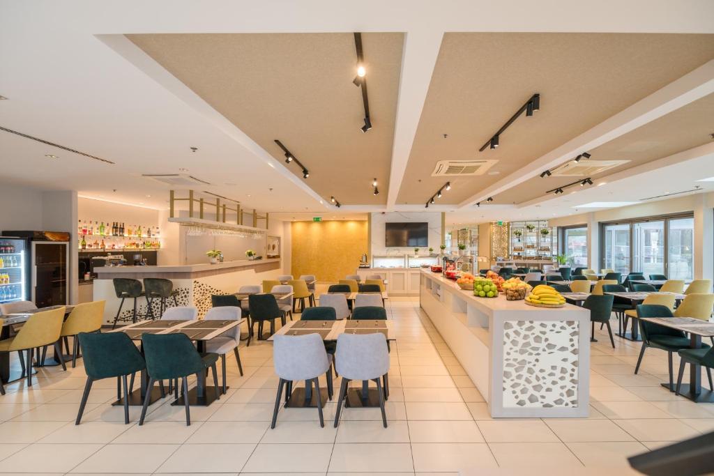 Expo Tower by Mellow Mood Hotels - Resim 14