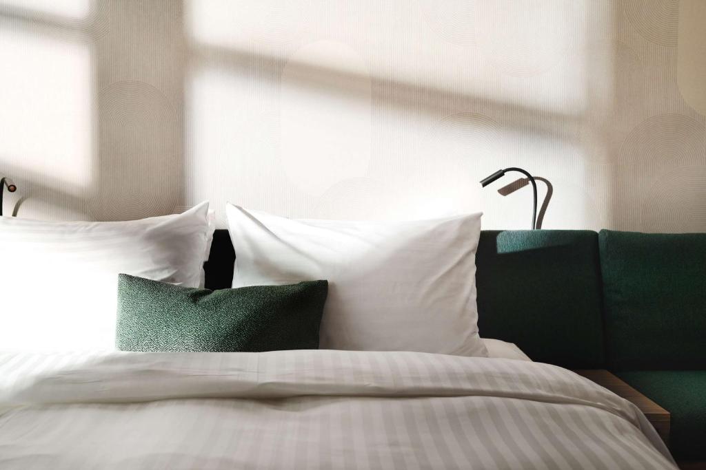 A by Adina Vienna Danube - Resim 11