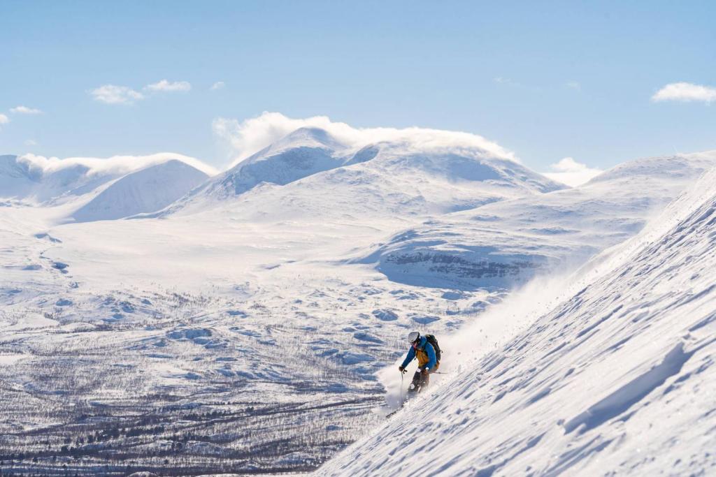 STF Abisko Turiststation v zimě