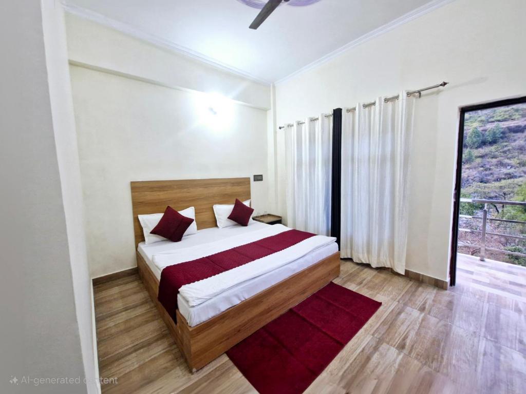 Postel nebo postele na pokoji v ubytování Hotel Aashirwad