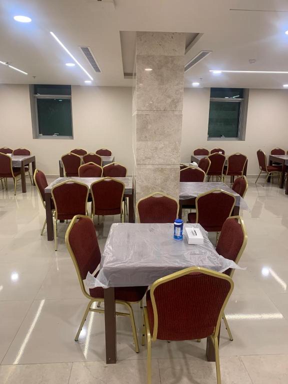 Konferenční prostory v ubytování فندق اوتادالمتحدة الذهبي الروضة 4