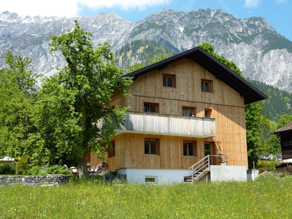 Nespecifikovaný výhled na hory nebo výhled na hory při pohledu z apartmánu