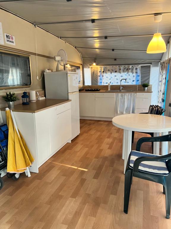 Kuchyň nebo kuchyňský kout v ubytování Caravan Cavallino - Valentini in Campeggio Union Lido