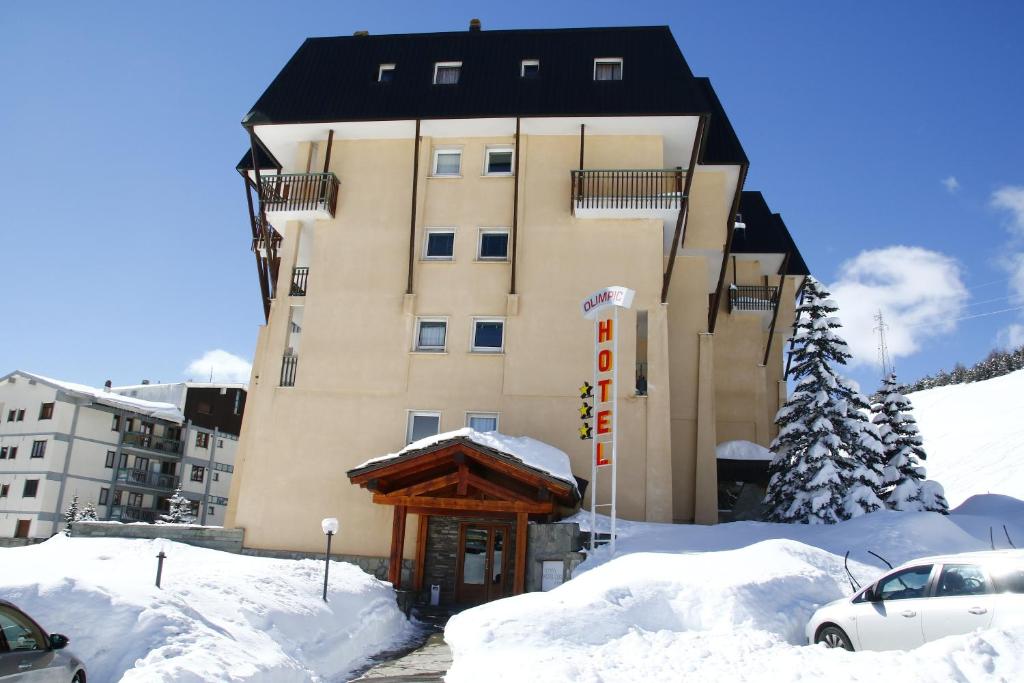 Hotel Olimpic v zimě