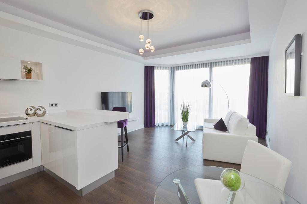 Lifestyle Apartments - One-Bedroom Apartment