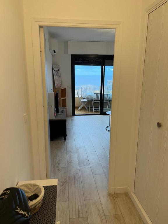Fotografia z galérie ubytovania SUPERBE APPARTEMENT FACE AUX ILES SANGUINAIRES v destinácii Ajaccio