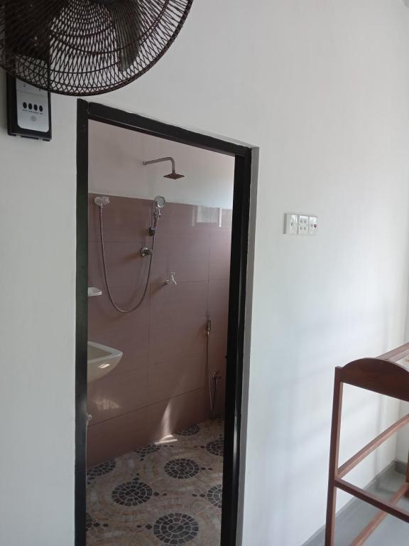 Ένα μπάνιο στο Mallika Resort