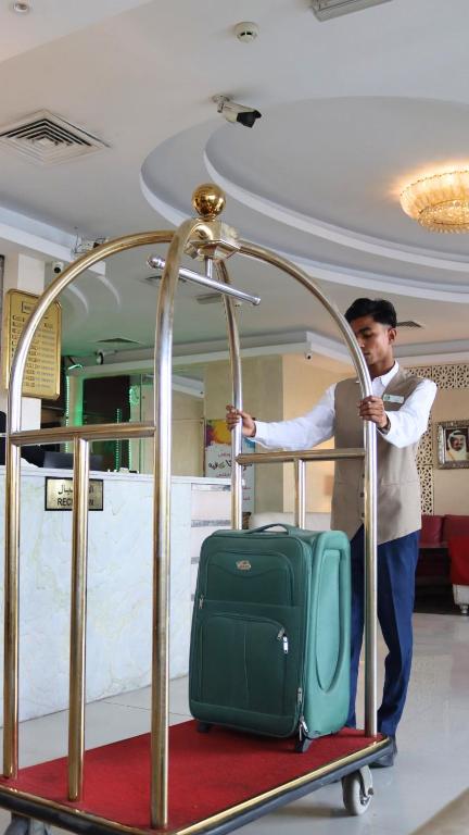 Mermaid Beach Hotel LLC - Resim 40