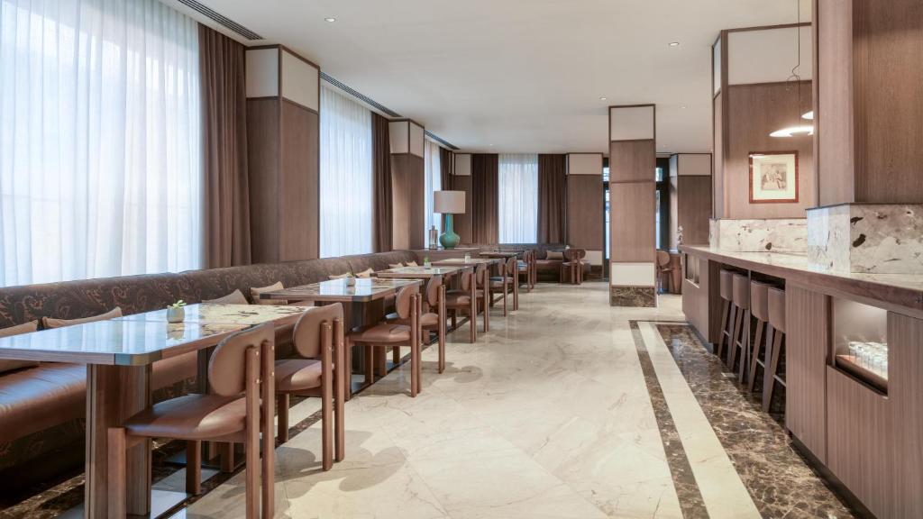 Posezení v ubytování AC Hotel Milano by Marriott