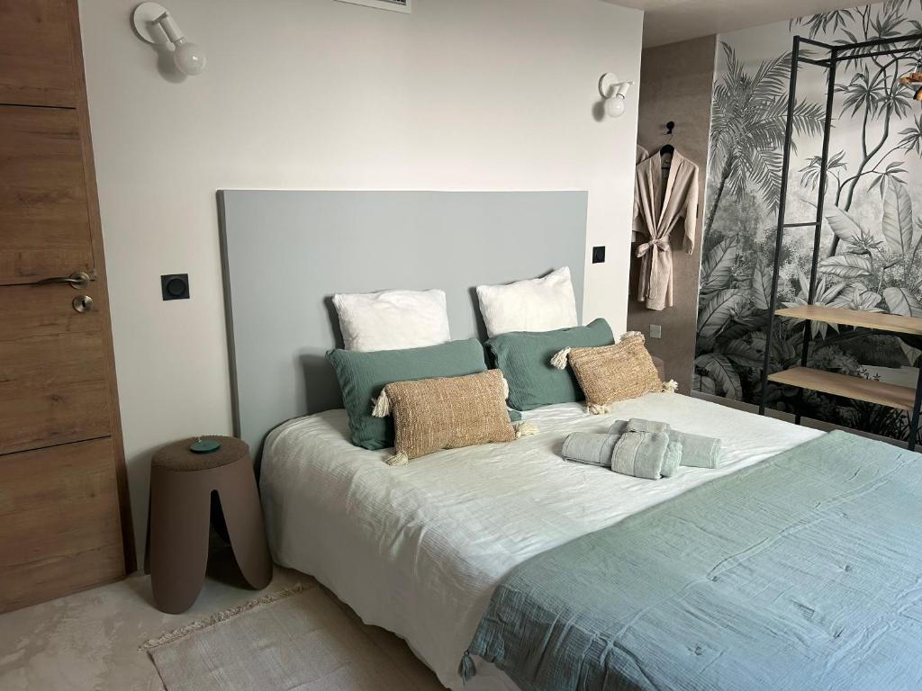 Maison CHALIOT Hosts & Events - Chambre Double De Luxe Avec Douche