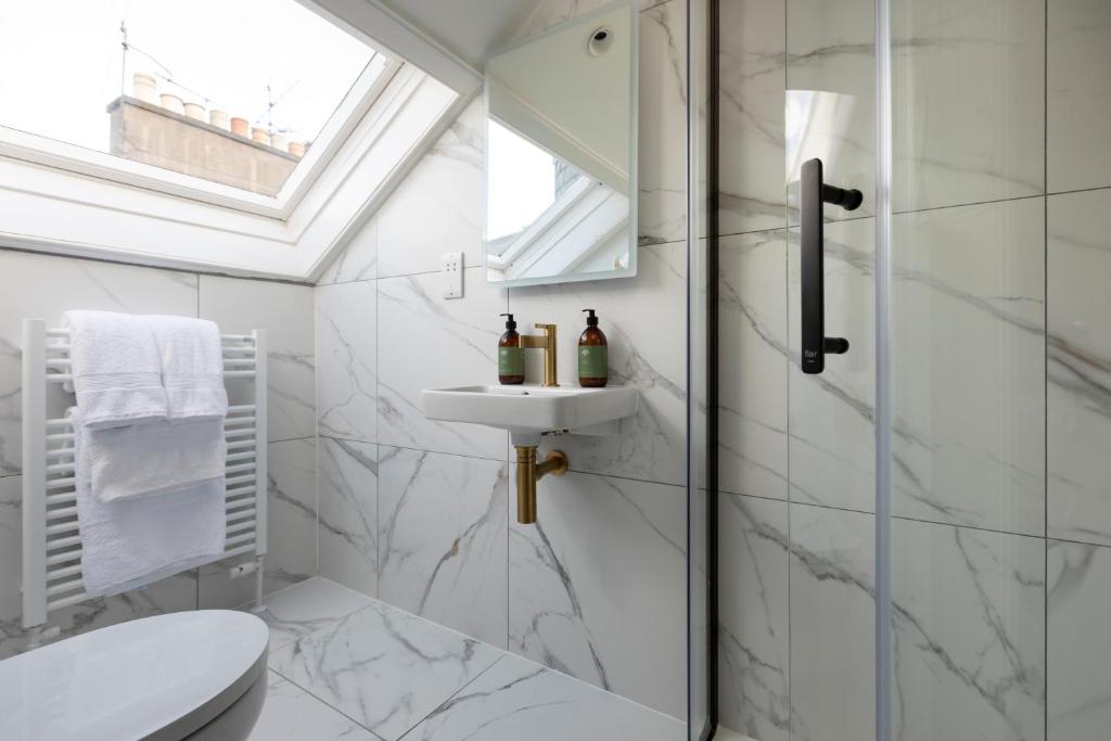 The Broughton Townhouse - Resim 18