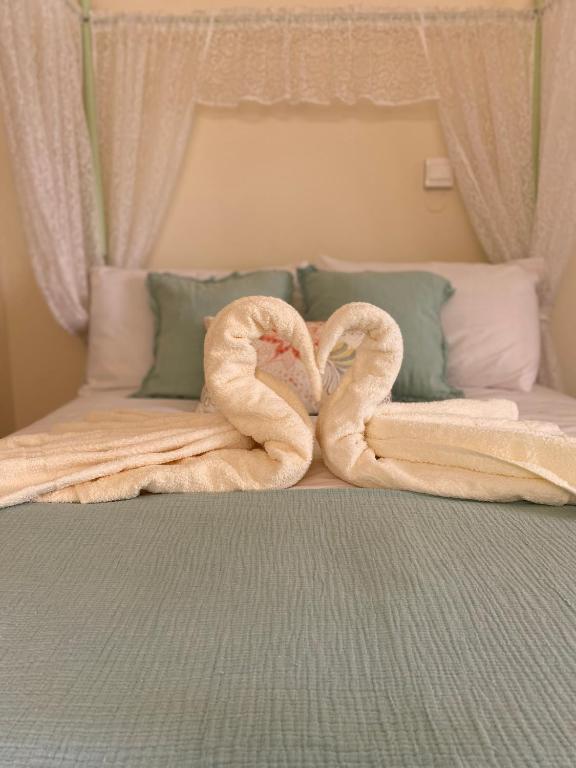 Postel nebo postele na pokoji v ubytování Hostl - Beds & Rooms - The Hostel Inn Paphos, Old Town