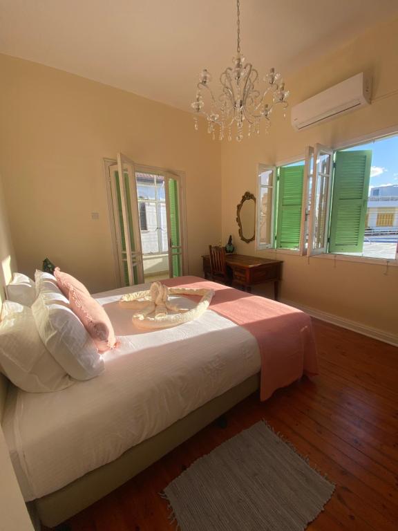 Postel nebo postele na pokoji v ubytování Hostl - Beds & Rooms - The Hostel Inn Paphos, Old Town