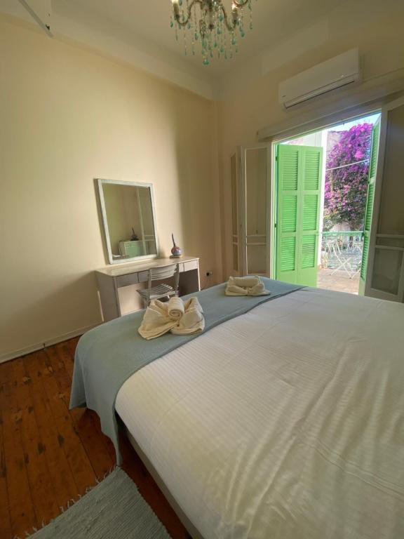 Postel nebo postele na pokoji v ubytování Hostl - Beds & Rooms - The Hostel Inn Paphos, Old Town
