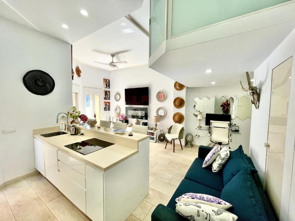 Loft de lujo en Marbella centro con amplio balcon - Magnolia Properties
