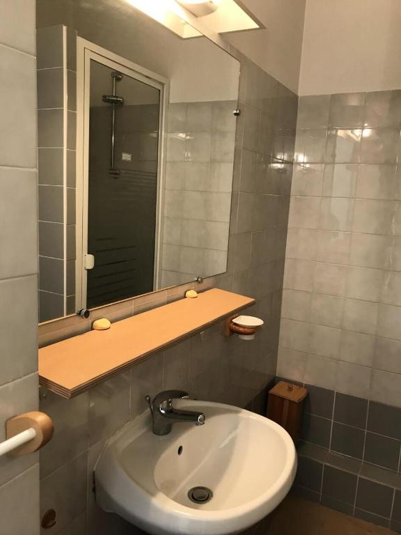 Kúpeľňa v ubytovaní Résidence Le Grand Adret - Deux pièces proche centre MAE-3734