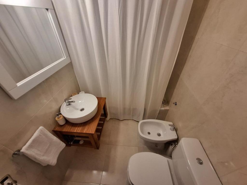 Ένα μπάνιο στο Excelente departamento céntrico cerca de todo