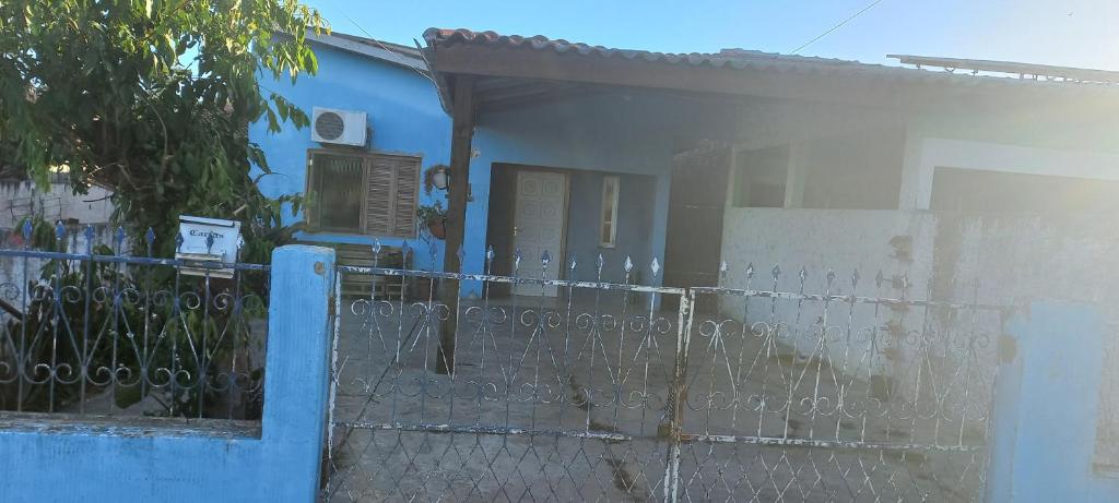 Το κτήριο όπου στεγάζεται  η παραθεριστική κατοικία