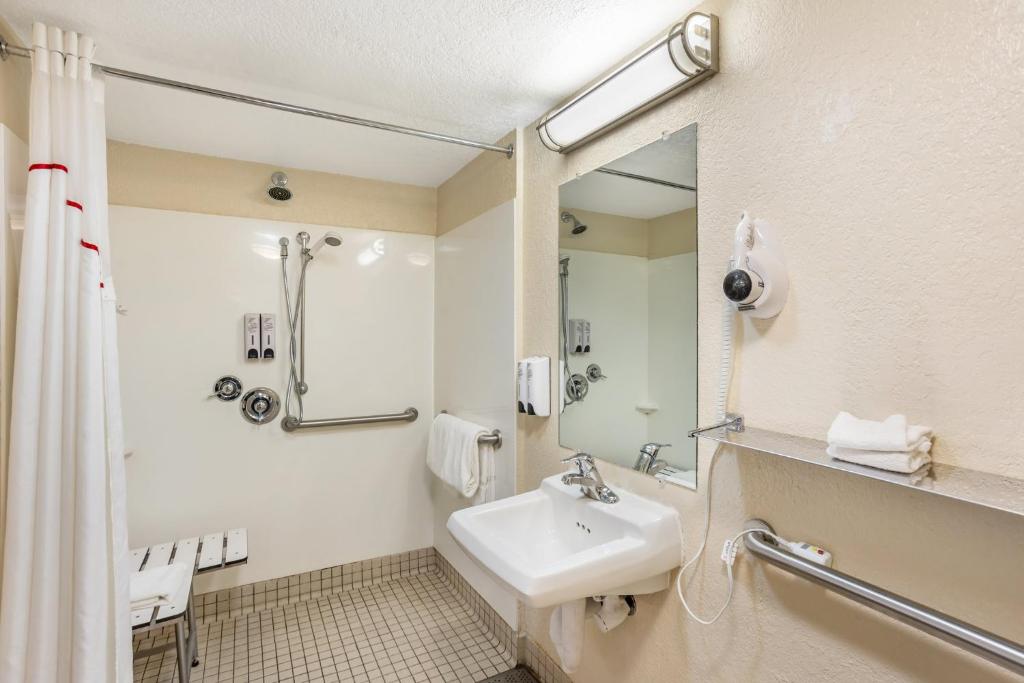 Red Roof Inn Danville, PA - Standaardkamer Met 1 Tweepersoonsbed, Rookvrij