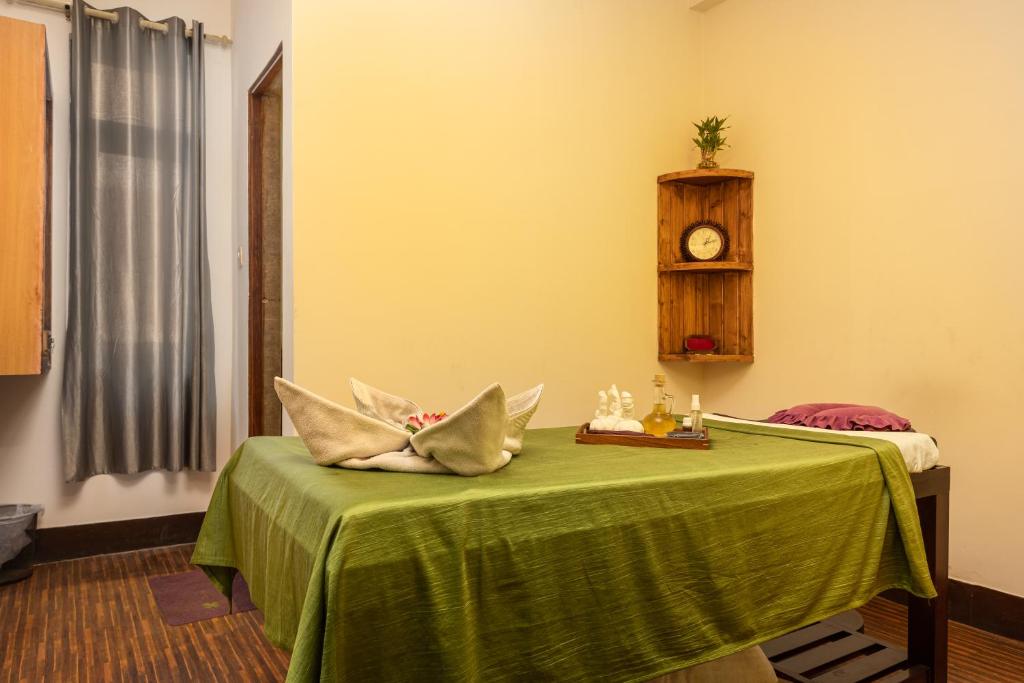 Postel nebo postele na pokoji v ubytování Thamel Hotel & Spa
