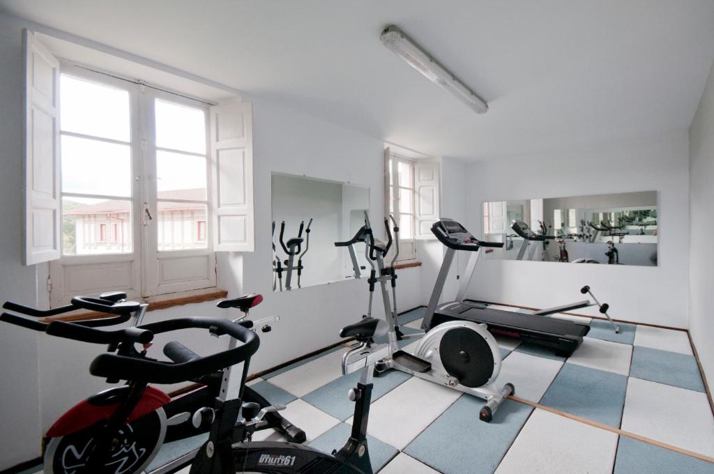 Fitness centrum a/nebo fitness zařízení v ubytování Hostal Ayestaran I