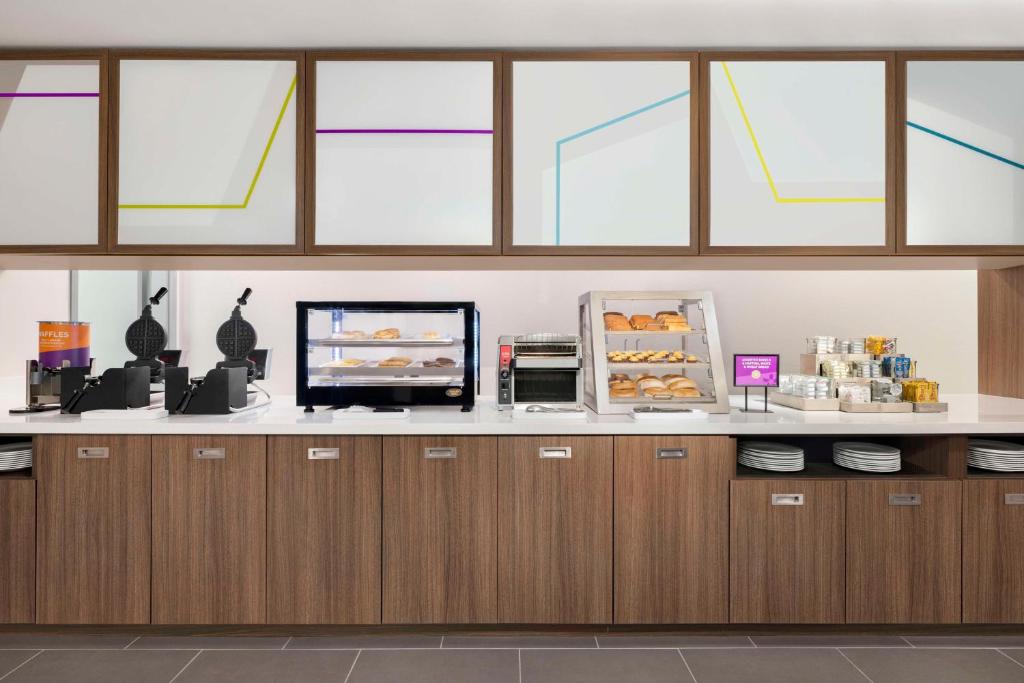 Kuchyň nebo kuchyňský kout v ubytování Home2 Suites By Hilton San Juan