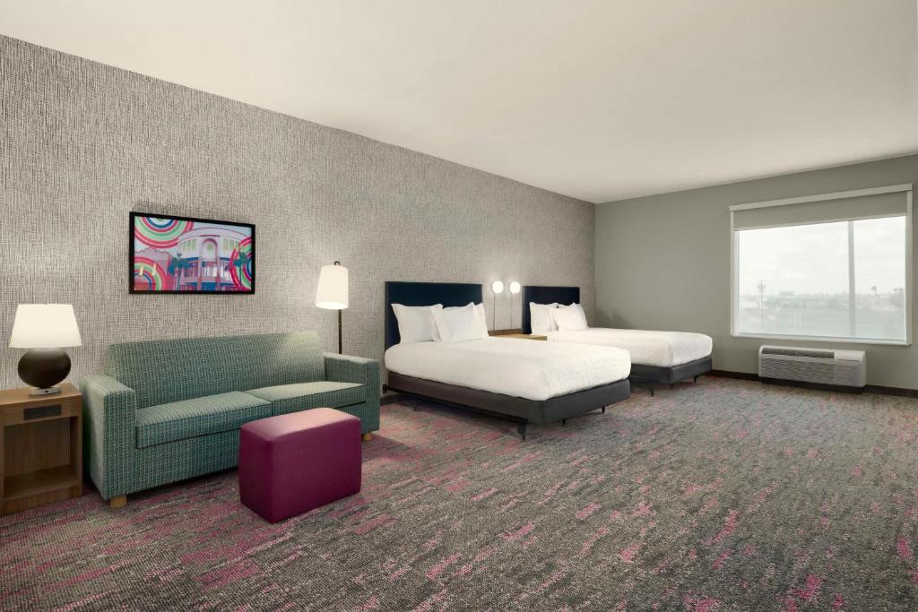 Postel nebo postele na pokoji v ubytování Home2 Suites By Hilton San Juan