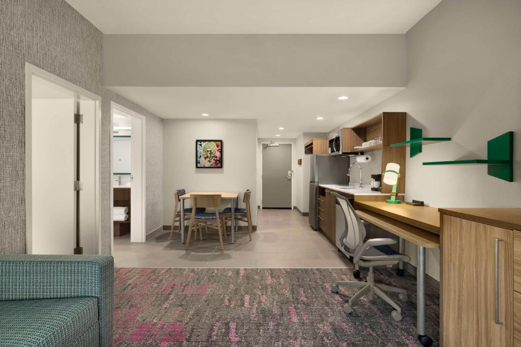Kuchyň nebo kuchyňský kout v ubytování Home2 Suites By Hilton San Juan