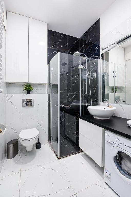 Kúpeľňa v ubytovaní Prymasa Tysiaclecia - P&O Serviced Apartments