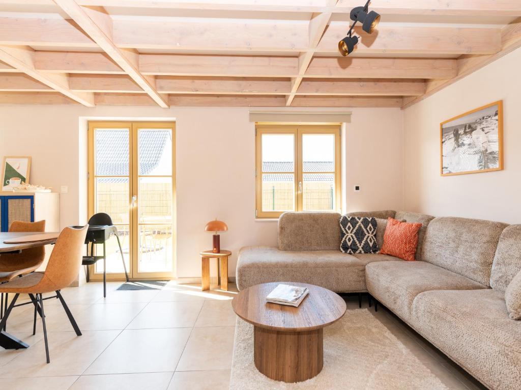 Posezení v ubytování GLOEDNIEUW Vakantiewoning Zilt