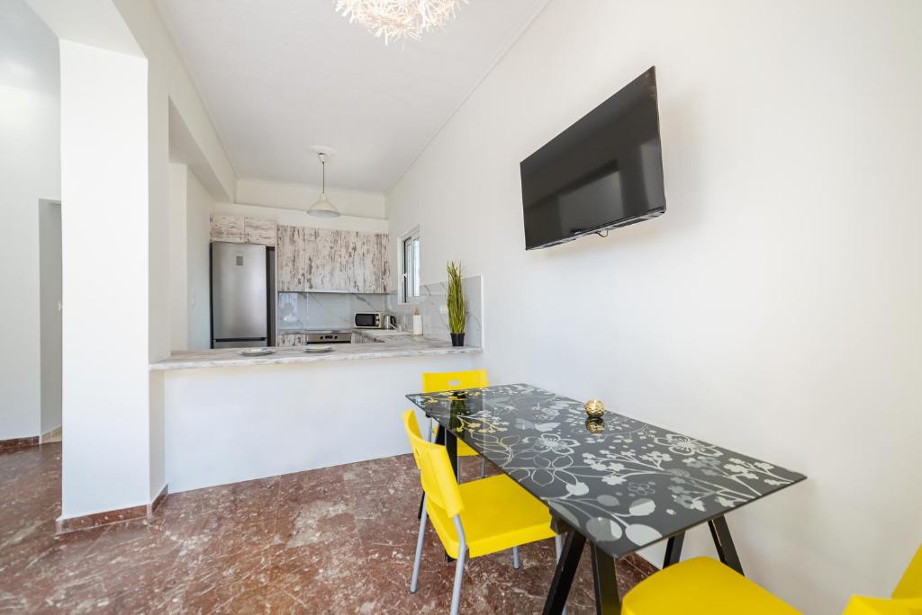 Kuchyň nebo kuchyňský kout v ubytování Chris Guesthouses