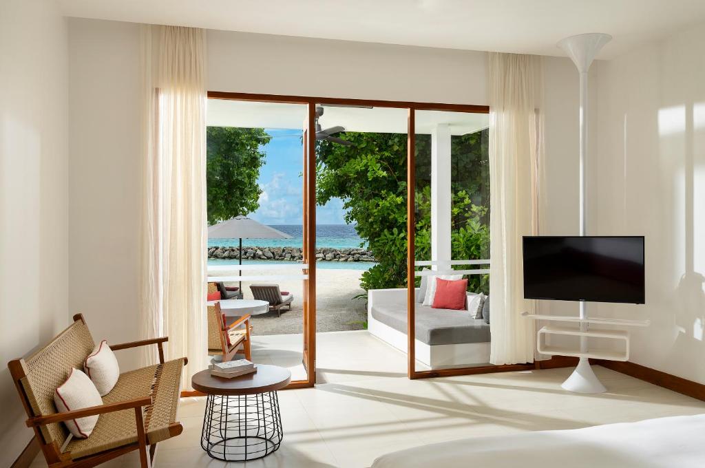 Niva Dhigali Maldives - A Premium All-Inclusive Resort - 11