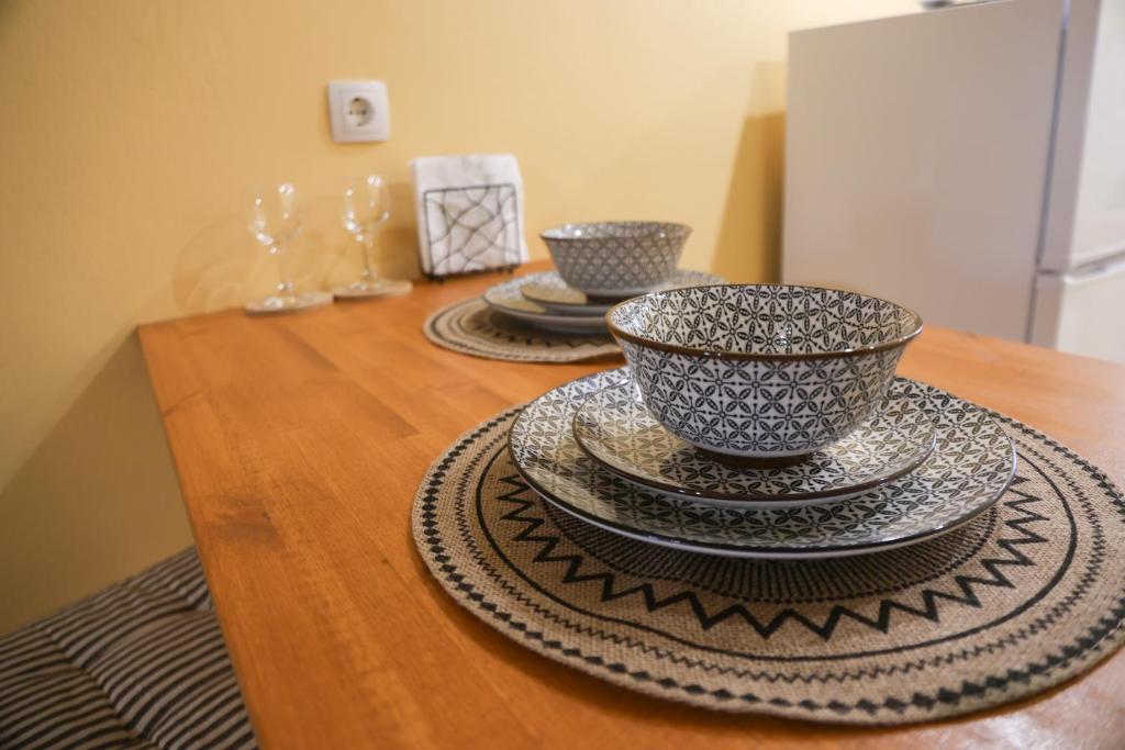 Příslušenství pro přípravu čaje a kávy v ubytování Joy's Houses