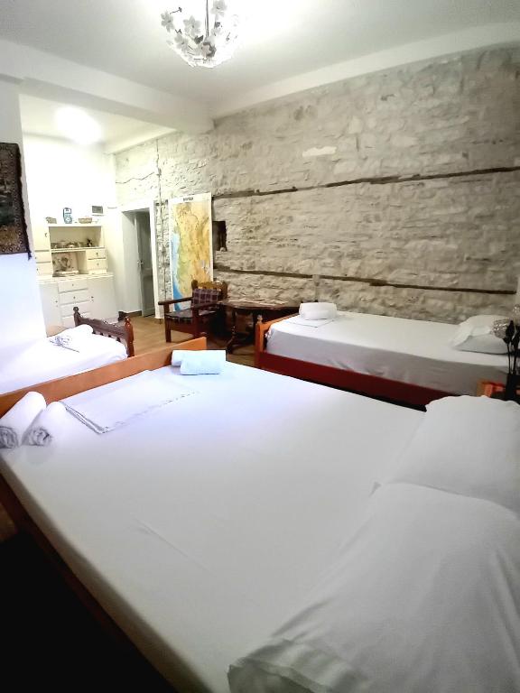 A bed or beds in a room at House H Çela