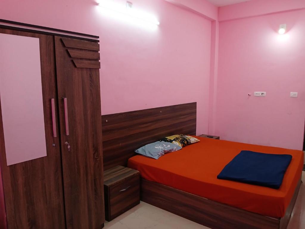 Postel nebo postele na pokoji v ubytování Roamwander rooms