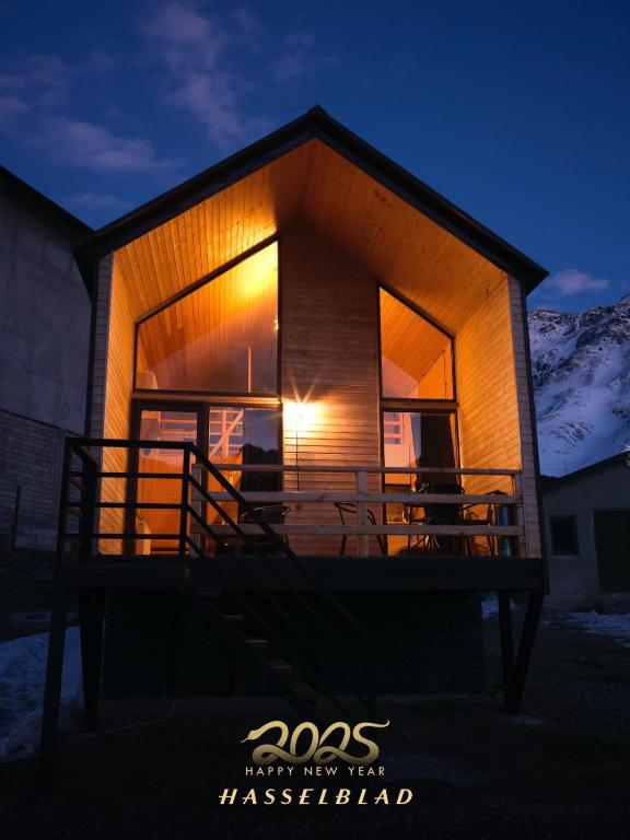 Fotografie z fotogalerie ubytování Cottages DILA v destinaci Stepancminda