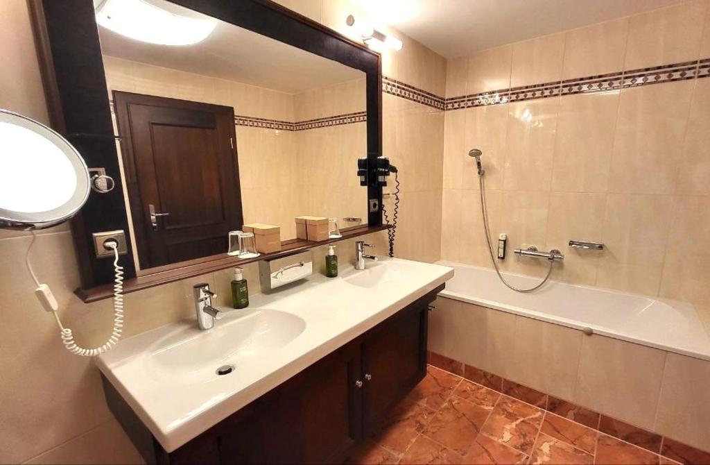 Hotel & Restaurant Batzenhäusl - 5