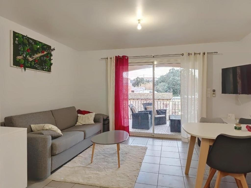 Χώρος καθιστικού στο Appartement T2 avec terrasse sud